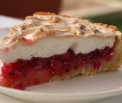 Пирог с красной смородиной - рецепт с фото