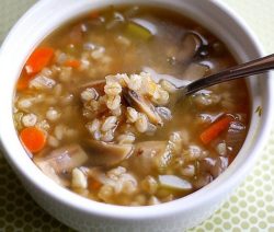 Грибной суп с перловкой - рецепт с фото