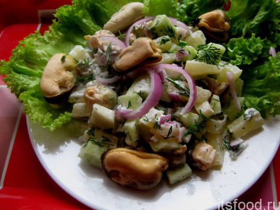 Салат с консервированными мидиями - очень вкусный рецепт с фото