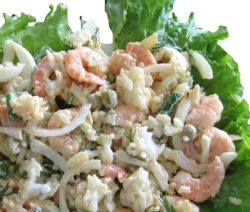 Салат с креветками - простой и вкусный рецепт с фото