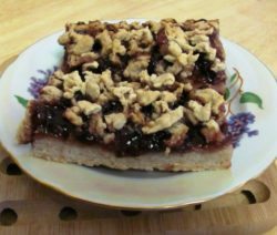 «Рваный» тертый пирог с вареньем на скорую руку - пошаговый рецепт с фото