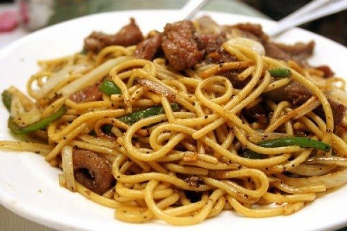 Спагетти с копченым мясом