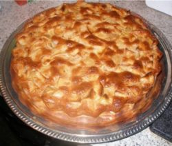 Пирог «Шарлотка» с яблоками - простой рецепт