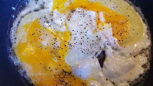5 способов запороть яишенку с колбасой
