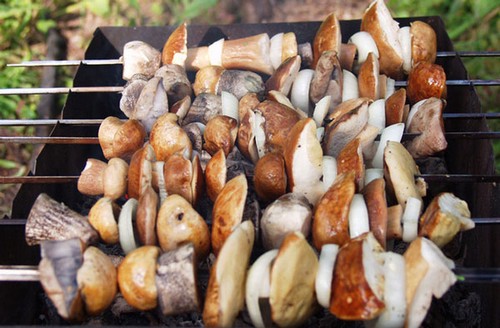 5 советов по приготовлению грибов на мангале