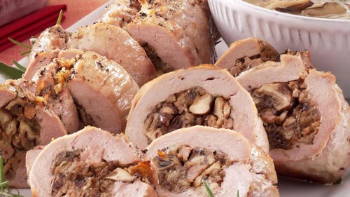 Фаршированная свинина в духовке – стандартный рецепт и 3 варианта наполнения