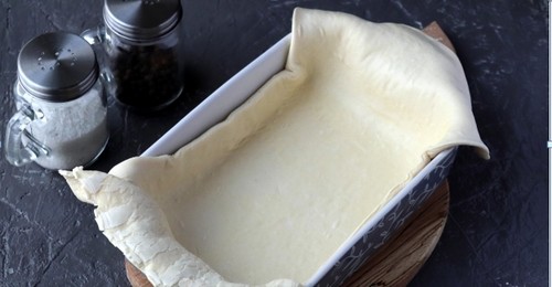 Пирог из слоеного теста с капустой – простой рецепт для начинающих