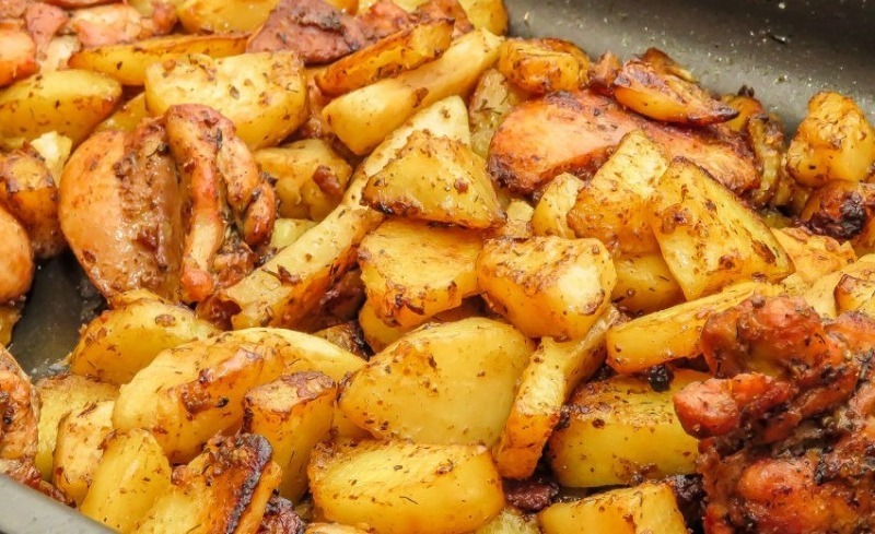Как приготовить картофель с фруктами: 3 свежие идеи для необычного ужина