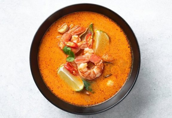 Домашний Том Ям: 17 рецептов приготовления вкусного тайского супа